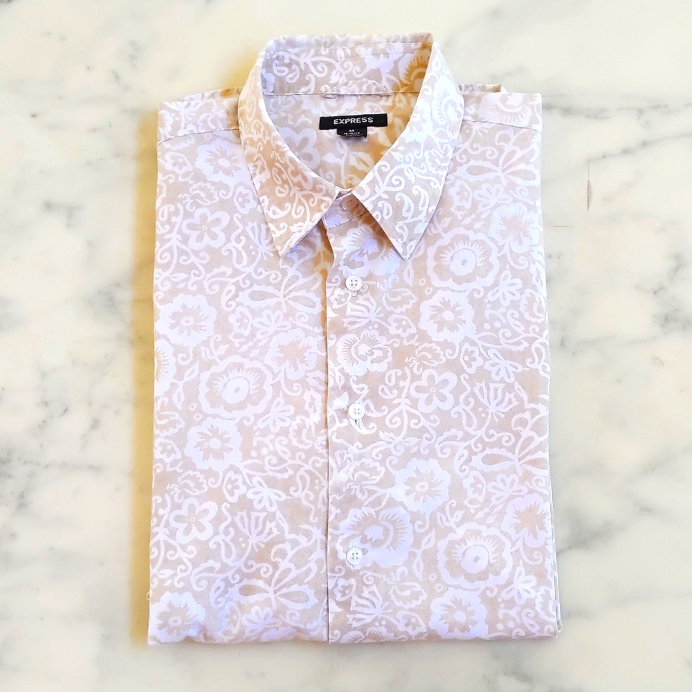 NWOT. Express Men's 100% Cotton Casual Button-Down Shirt with floral prints.